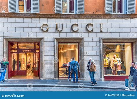 buy gucci in italy|shopping gucci online.